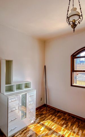 Casa à venda com 260m², 4 quartos e 1 vagaQuarto 3 - Suíte