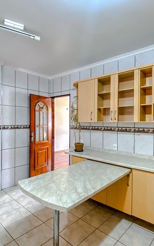 Casa à venda com 260m², 4 quartos e 1 vagaCozinha