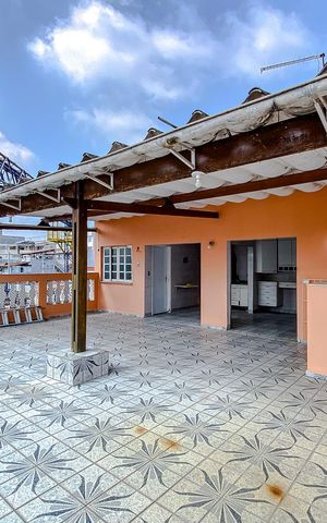 Casa à venda com 260m², 4 quartos e 1 vagaÁrea externa