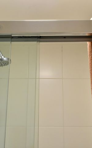 Apartamento à venda com 84m², 2 quartos e 1 vaga Apartamento à venda com 84m², 2 quartos e 1 vagaBanheiro Social