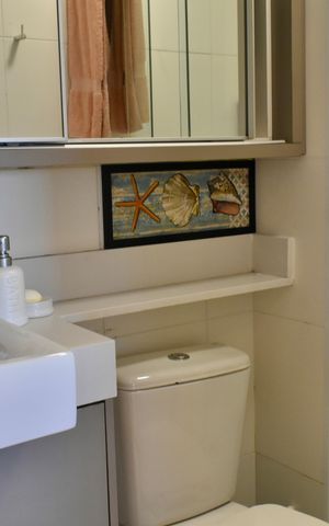 Apartamento à venda com 84m², 2 quartos e 1 vaga Apartamento à venda com 84m², 2 quartos e 1 vagaBanheiro Social