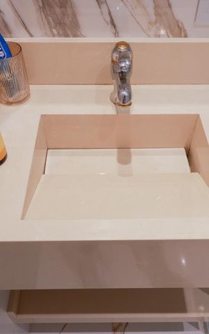 Apartamento à venda com 59m², 2 quartos e 2 vagas Apartamento à venda com 59m², 2 quartos e 2 vagasBanheiro social