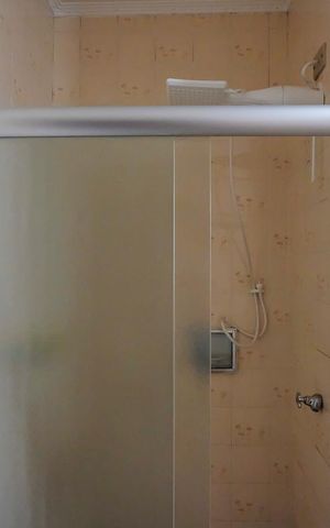 Casa à venda com 240m², 3 quartos e 2 vagasBanheiro
