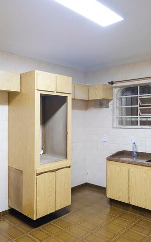 Casa à venda com 240m², 3 quartos e 2 vagasCozinha