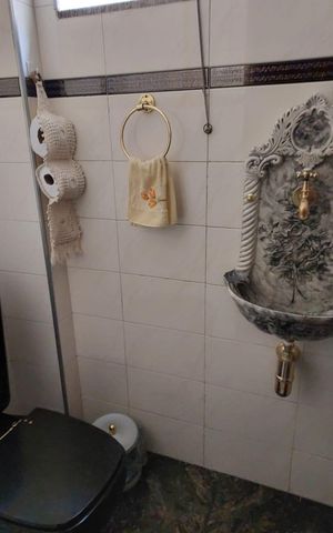 Casa à venda com 100m², 3 quartos e 2 vagas Casa à venda com 100m², 3 quartos e 2 vagasLavabo