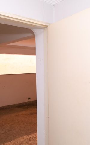 Casa à venda com 400m², 4 quartos e 6 vagasBanheiro 4