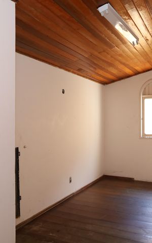 Casa à venda com 400m², 4 quartos e 6 vagasQuarto 4