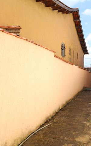 Casa à venda com 400m², 4 quartos e 6 vagasCorredor lateral