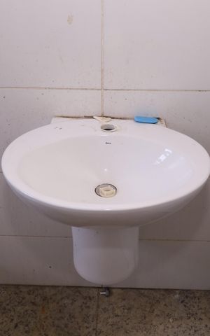 Casa à venda com 400m², 4 quartos e 6 vagasBanheiro 2