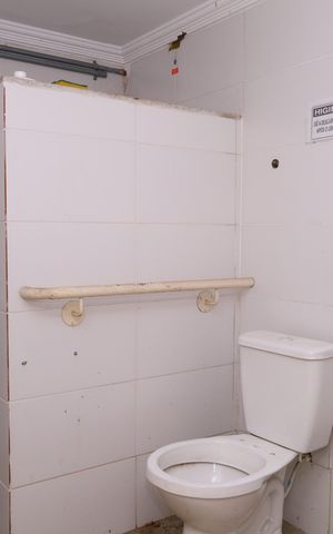 Casa à venda com 400m², 4 quartos e 6 vagasBanheiro 4