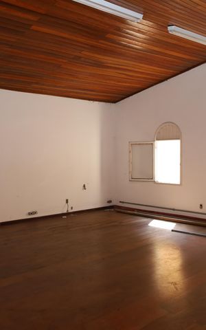 Casa à venda com 400m², 4 quartos e 6 vagasMezanino da sala