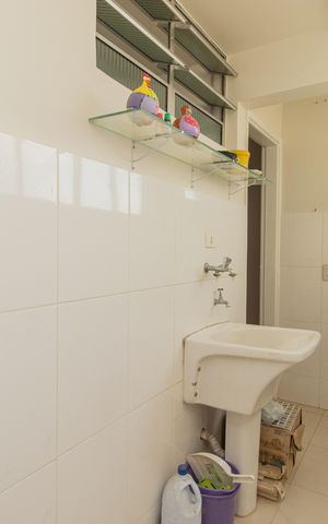 Apartamento para alugar com 80m², 3 quartos e sem vaga Apartamento para alugar com 80m², 3 quartos e sem vagaÁrea de Serviço