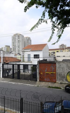 Casa para alugar com 350m², 5 quartos e 2 vagasVista
