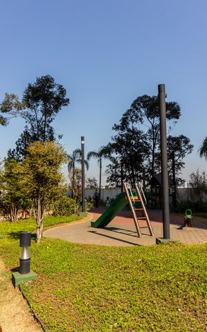Apartamento à venda com 171m², 3 quartos e 3 vagas Apartamento à venda com 171m², 3 quartos e 3 vagasÁrea comum - Playground