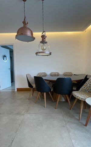 Apartamento à venda com 171m², 3 quartos e 3 vagas Apartamento à venda com 171m², 3 quartos e 3 vagasSala