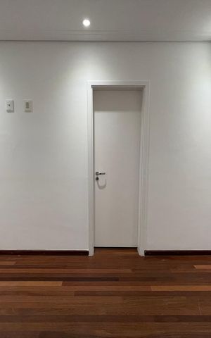 Apartamento à venda com 171m², 3 quartos e 3 vagas Apartamento à venda com 171m², 3 quartos e 3 vagasSuíte 2