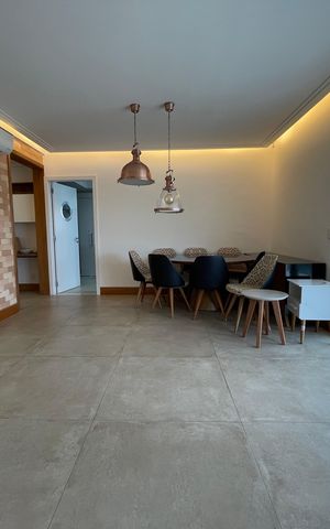 Apartamento à venda com 171m², 3 quartos e 3 vagas Apartamento à venda com 171m², 3 quartos e 3 vagasSala