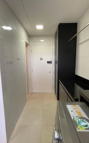 Apartamento à venda com 171m², 3 quartos e 3 vagas Apartamento à venda com 171m², 3 quartos e 3 vagasÁrea de Serviço