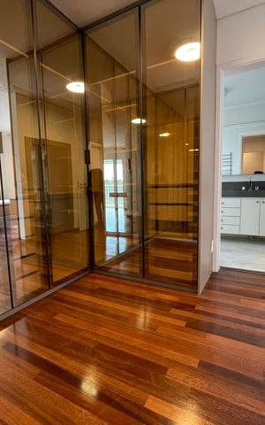 Apartamento à venda com 171m², 3 quartos e 3 vagas Apartamento à venda com 171m², 3 quartos e 3 vagasCloset da suíte 1