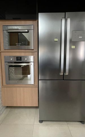 Apartamento à venda com 171m², 3 quartos e 3 vagas Apartamento à venda com 171m², 3 quartos e 3 vagasCozinha