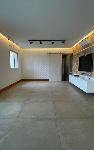 Apartamento à venda com 171m², 3 quartos e 3 vagas Apartamento à venda com 171m², 3 quartos e 3 vagasSala