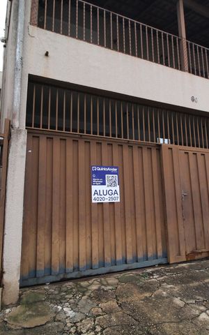 Apartamento para alugar com 80m², 2 quartos e 1 vagaFachada e Plaquinha