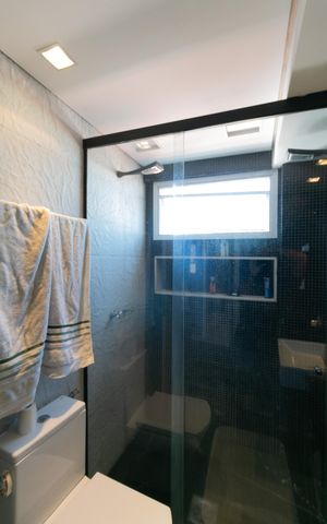 Apartamento à venda com 270m², 3 quartos e 3 vagas Apartamento à venda com 270m², 3 quartos e 3 vagasBanheiro Suite