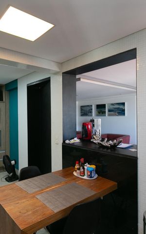Apartamento à venda com 270m², 3 quartos e 3 vagas Apartamento à venda com 270m², 3 quartos e 3 vagasCozinha