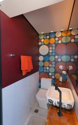 Apartamento à venda com 270m², 3 quartos e 3 vagas Apartamento à venda com 270m², 3 quartos e 3 vagasLavabo