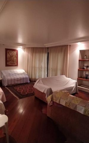Apartamento à venda com 228m², 4 quartos e 3 vagas