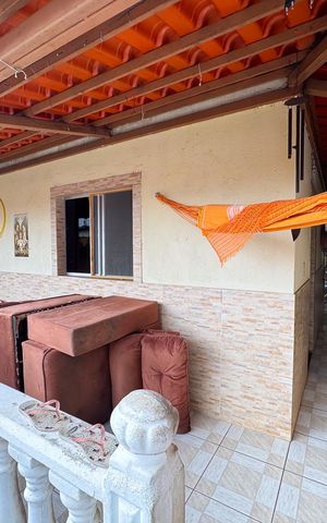 Casa à venda com 360m², 6 quartos e 2 vagas Casa à venda com 360m², 6 quartos e 2 vagasCasa 2 - Varanda da Sala