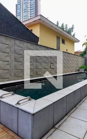 Studio à venda com 28m², 0 quarto e sem vagaPiscina