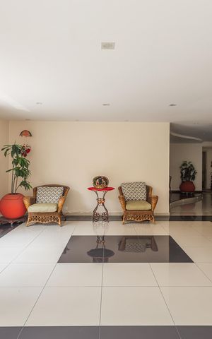 Apartamento à venda com 99m², 2 quartos e sem vagaHall social