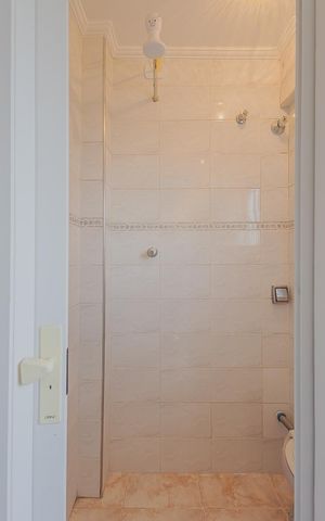 Apartamento à venda com 99m², 2 quartos e sem vagaÁrea de Serviço - Banheiro
