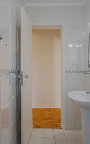 Apartamento à venda com 99m², 2 quartos e sem vagaBanheiro