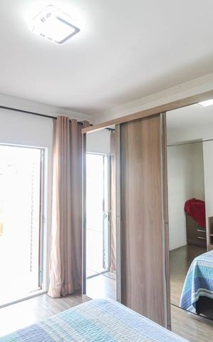 Casa à venda com 180m², 3 quartos e 2 vagasSuite