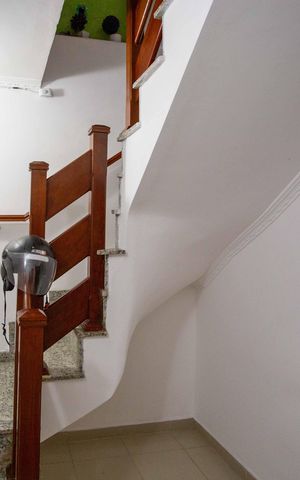 Casa para alugar com 250m², 3 quartos e 3 vagasHall de entrada