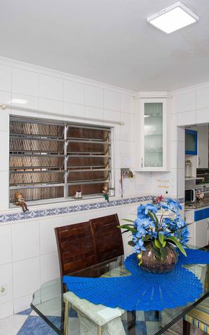 Casa para alugar com 250m², 3 quartos e 3 vagasSala 3