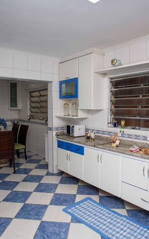 Casa para alugar com 250m², 3 quartos e 3 vagasCozinha