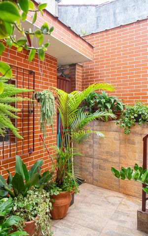 Casa para alugar com 250m², 3 quartos e 3 vagasJardim de Inverno