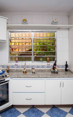 Casa para alugar com 250m², 3 quartos e 3 vagasCozinha
