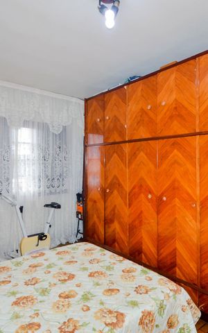 Casa à venda com 240m², 3 quartos e 2 vagas Casa à venda com 240m², 3 quartos e 2 vagasQuarto 2