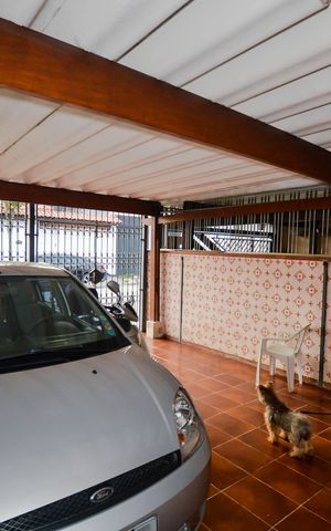 Casa à venda com 240m², 3 quartos e 2 vagas Casa à venda com 240m², 3 quartos e 2 vagasGaragem