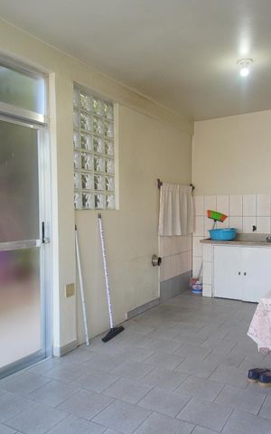 Casa à venda com 100m², 3 quartos e 1 vaga Casa à venda com 100m², 3 quartos e 1 vagaEspaço Gourmet