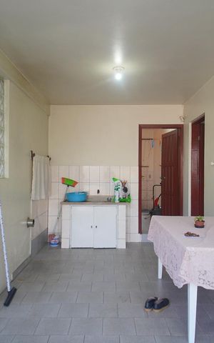Casa à venda com 100m², 3 quartos e 1 vaga Casa à venda com 100m², 3 quartos e 1 vagaEspaço Gourmet