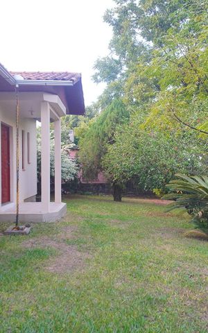 Casa à venda com 100m², 3 quartos e 1 vaga Casa à venda com 100m², 3 quartos e 1 vagaÁrea externa