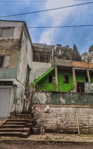 Casa para alugar com 240m², 3 quartos e 1 vaga Casa para alugar com 240m², 3 quartos e 1 vagaFachada