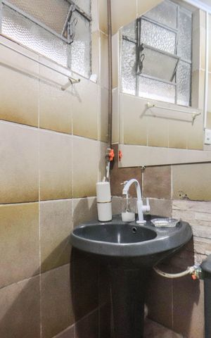 Casa para alugar com 240m², 3 quartos e 1 vaga Casa para alugar com 240m², 3 quartos e 1 vagaBanheiro - Casa 2