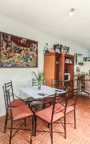 Casa para alugar com 240m², 3 quartos e 1 vaga Casa para alugar com 240m², 3 quartos e 1 vagaSala - Casa 2
