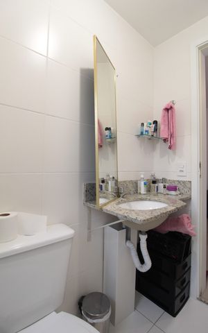 Apartamento à venda com 57m², 2 quartos e 1 vagaBanheiro da Suite
